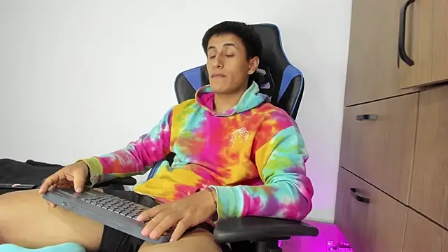 dorman boy online show from November 17, 11:42 pm