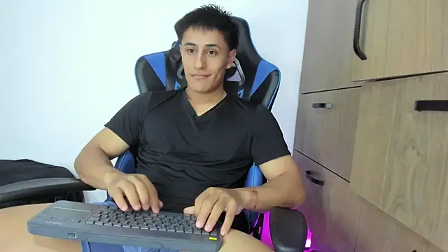 dorman boy online show from November 25, 2:45 am