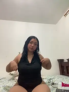 Snapshot of Miaaa1_ chatting on November 9, 7:40 pm Miaaa1 online show from November 9, 7:40 pm