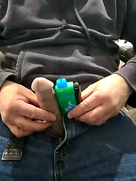 Snapshot of big_Jizzy_125 chatting on November 3, 3:45 am big Jizzy 125 online show from November 3, 3:45 am