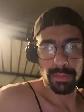 Snapshot of Bazarov@xh chatting on November 2, 8:52 am Bazarovxh online show from November 2, 8:52 am