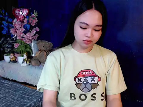 lustfullakim online show from March 12, 3:05 pm