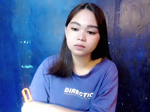 lustfullakim online show from April 14, 5:01 am