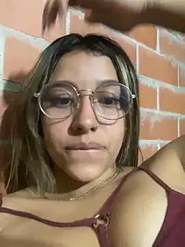 liahot69 online show from April 14, 3:22 am