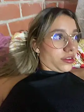 liahot69 online show from March 29, 11:17 pm