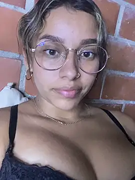 liahot69 online show from March 13, 3:11 am