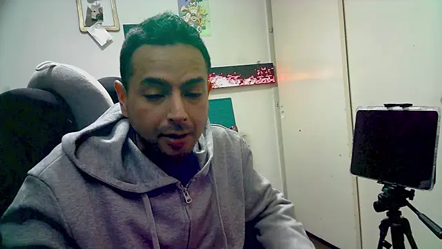 YoungStallionXL online show from February 25, 7:41 am