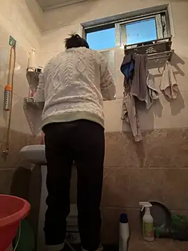 Snapshot of daaqnn chatting on February 18, 1:36 am daaqnn online show from February 18, 1:36 am