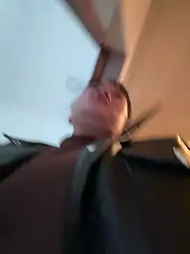 Snapshot of daaqnn chatting on January 17, 1:31 am daaqnn online show from January 17, 1:31 am