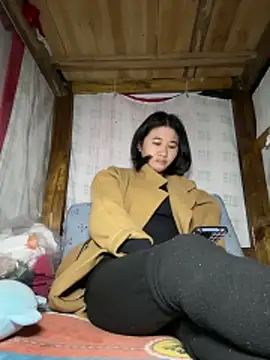 Snapshot of daaqnn chatting on February 1, 1:37 am daaqnn online show from February 1, 1:37 am