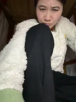 Snapshot of daaqnn chatting on February 27, 4:12 am daaqnn online show from February 27, 4:12 am