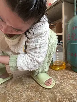 daaqnn online show from November 17, 12:58 am