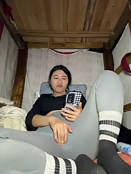 Snapshot of daaqnn chatting on February 3, 11:48 am daaqnn online show from February 3, 11:48 am