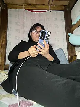 daaqnn online show from April 13, 1:04 pm