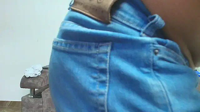 thebadboys05 online show from December 3, 4:13 am