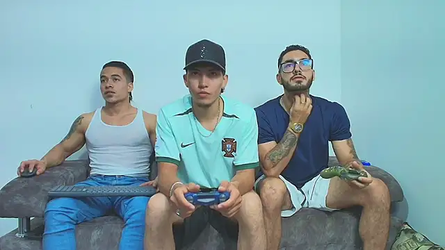 thebadboys05 online show from November 15, 2:26 am