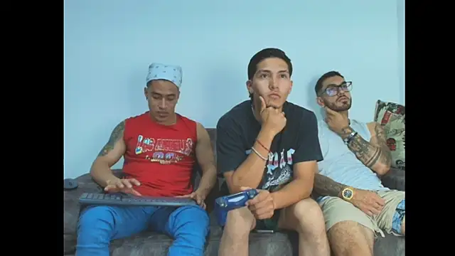 thebadboys05 online show from November 11, 12:05 am