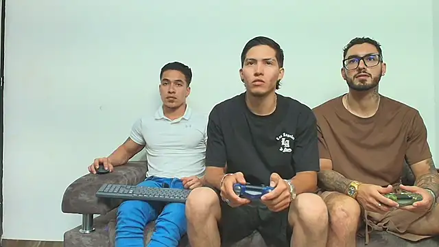 thebadboys05 online show from December 2, 2:56 am