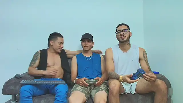 thebadboys05 online show from November 13, 1:09 am