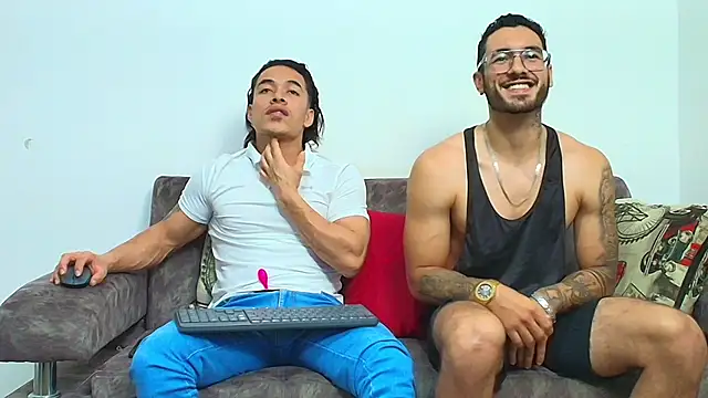 thebadboys05 online show from May 1, 3:33 am