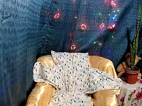 Snapshot of yumi-meya chatting on November 3, 12:38 am yumi-meya online show from November 3, 12:38 am