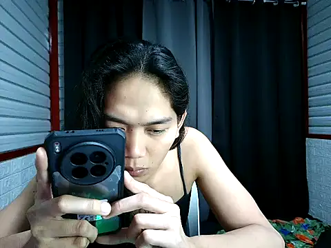 Snapshot of xwildflowerx chatting on December 3, 5:34 pm xwildflowerx online show from December 3, 5:34 pm