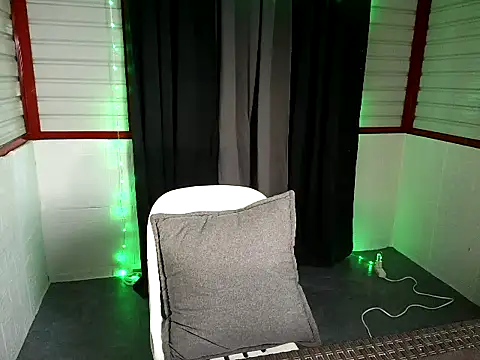 xwildflowerx online show from March 8, 12:38 am