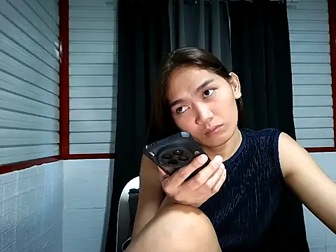 xwildflowerx online show from February 13, 11:27 pm