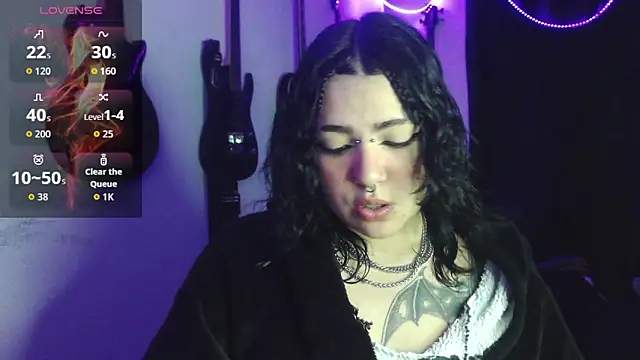 Snapshot of Jessie__wild chatting on January 5, 11:19 pm Jessie wild online show from January 5, 11:19 pm