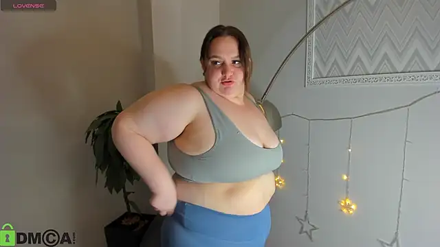 bbwsexis online show from December 14, 9:26 am