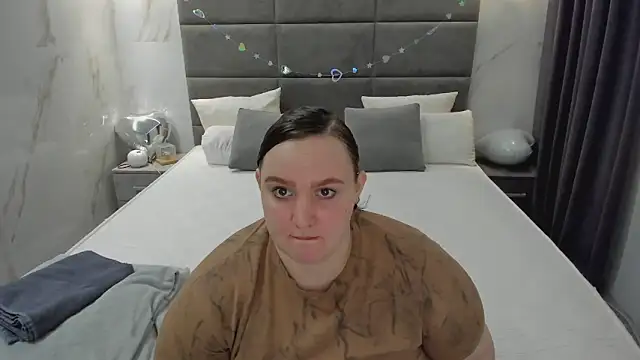 bbwsexis online show from April 15, 7:36 am