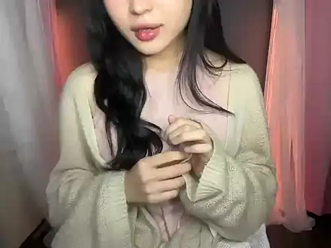 Snapshot of Pearlia-7 chatting on November 2, 1:38 pm Pearlia-7 online show from November 2, 1:38 pm