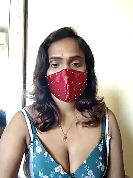 Queen-dhivya online show from February 9, 3:15 am