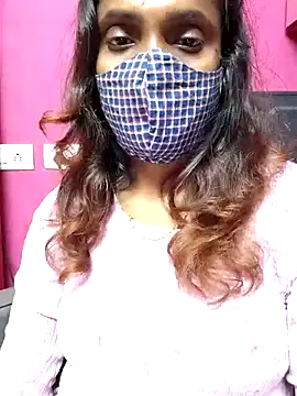 Queen-dhivya online show from December 4, 5:56 pm