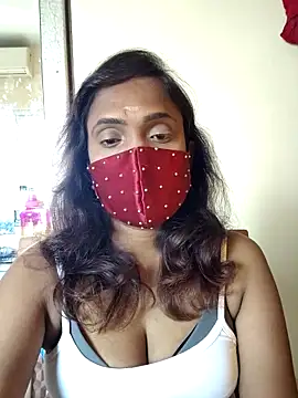 Queen-dhivya online show from March 4, 7:16 am