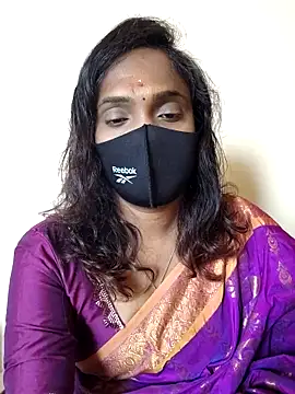 Queen-dhivya online show from February 25, 5:40 am