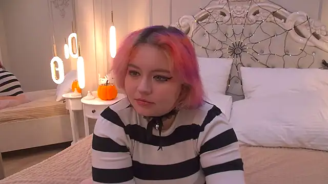 JennyBloom online show from November 8, 7:34 am