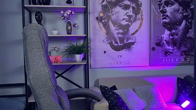 ElinVale online show from March 25, 9:52 am