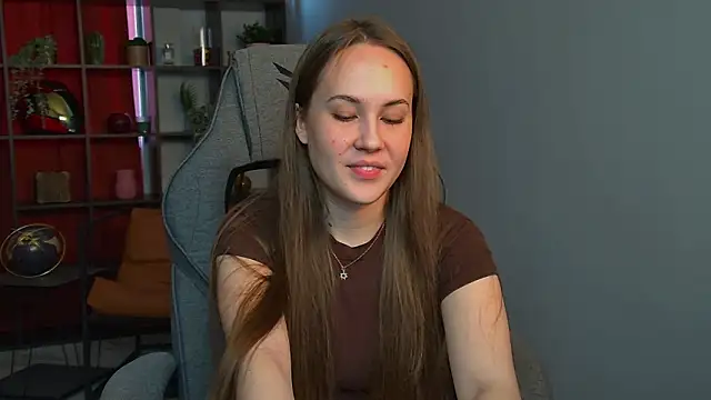 ElinVale online show from March 28, 10:49 am