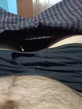 bearslove143 online show from March 18, 4:52 pm