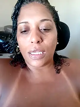 Maliaebonyfetish online show from March 24, 5:13 pm