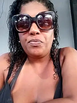 Maliaebonyfetish online show from May 2, 8:25 pm