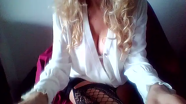 salentinasexy online show from March 2, 8:43 am