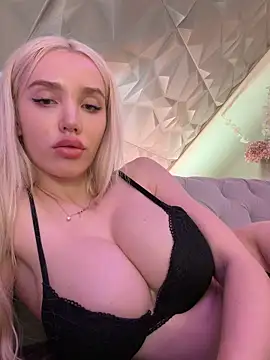 Lana-Grey online show from April 8, 9:38 pm