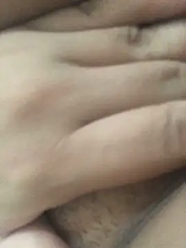 Snapshot of _-_-_gozada-___-_ chatting on November 8, 11:03 am - - gozada- - online show from November 8, 11:03 am