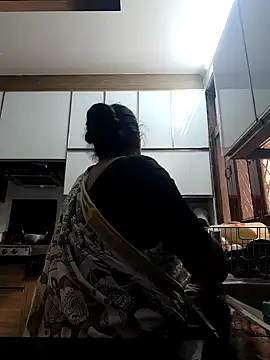 Hot-Sana2 online show from November 4, 5:33 am