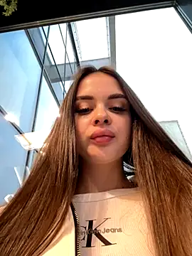 KristiRich online show from November 6, 7:45 am