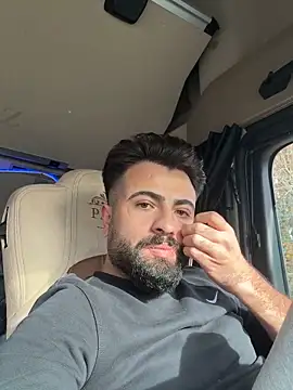 Snapshot of JanSy0 chatting on October 31, 11:51 am JanSy0 online show from October 31, 11:51 am