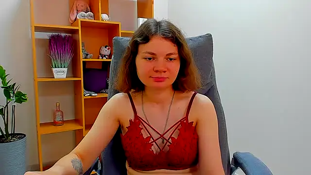 Snapshot of Stella-Maers chatting on June 18, 7:29 am Stella-Maers online show from June 18, 7:29 am