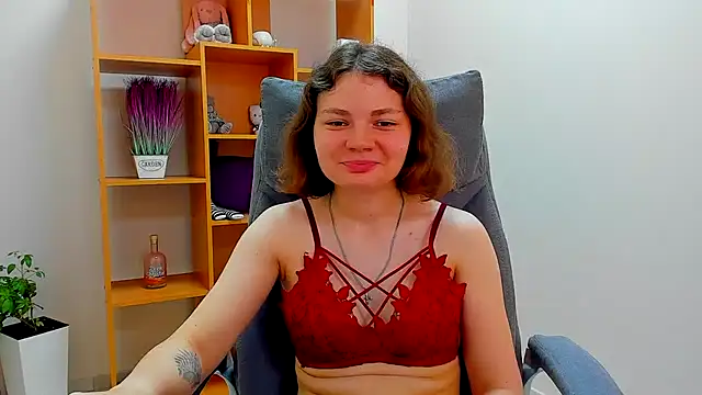 Snapshot of Stella-Maers chatting on June 10, 7:20 am Stella-Maers online show from June 10, 7:20 am